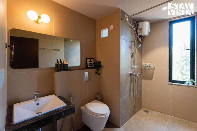 Bathroom 4, StayVista at Sunlit Splendour, Raigarh