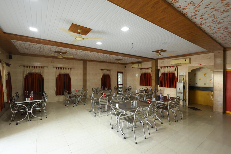 Restaurant 4, Hotel Royal Raj, Rajkot
