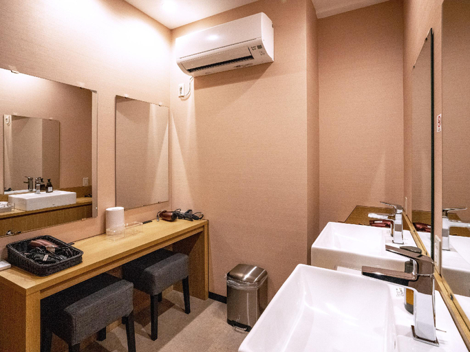 Bathroom 4, R9 Hostel Tochigi Ekimae - Male Only, Tochigi