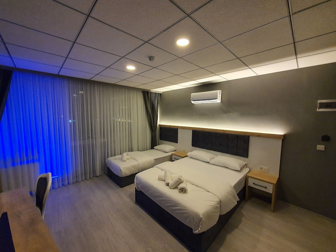 Bedroom 4, Özturks Hotel, Pendik