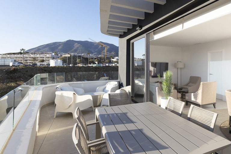 Room 5, Horizon Top Floor Apartment Higueron, Málaga