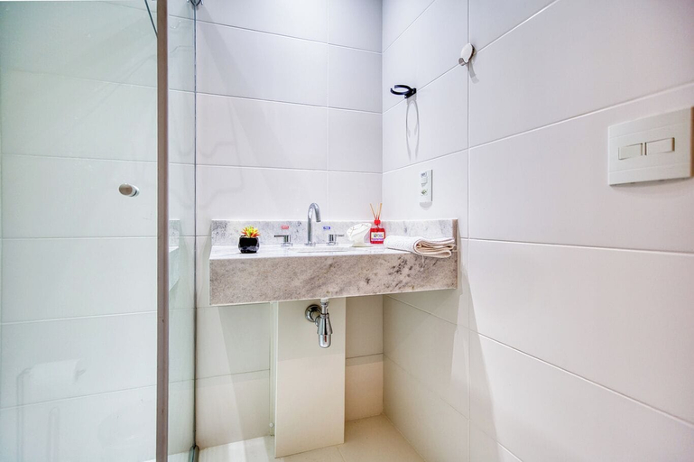 Room 3, Flat na Vila Mariana c Varanda pr x ao Metr, São Paulo