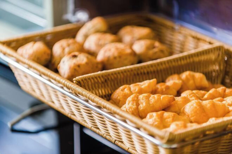 Food & Drinks 5, Shui Yang Lakeview House with Elevator, Nantou