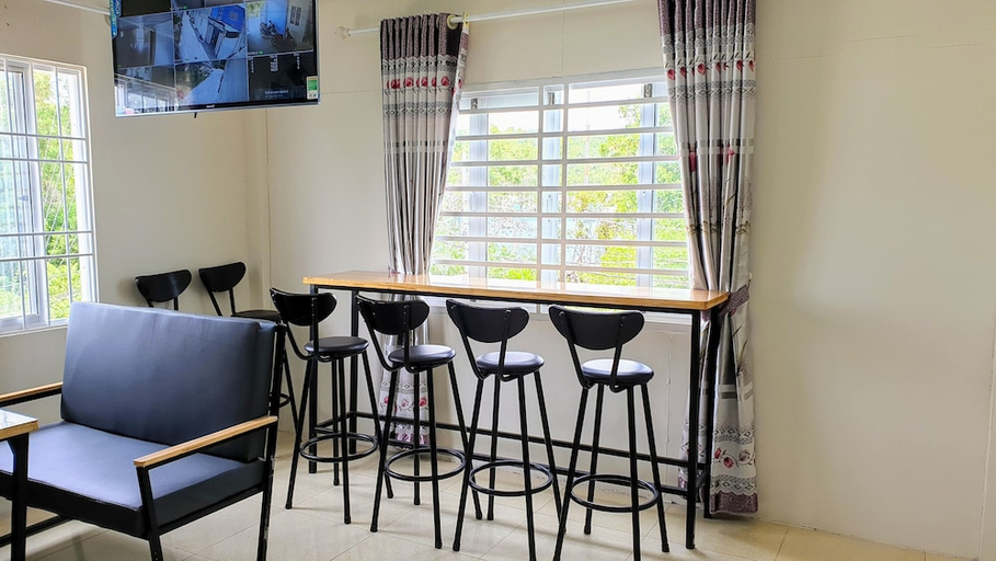 Food & Drinks, B Stay Hotel, Phú Quốc