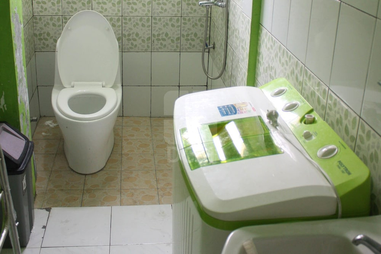 Bathroom, Villa Kota Bunga Sakura, Cianjur