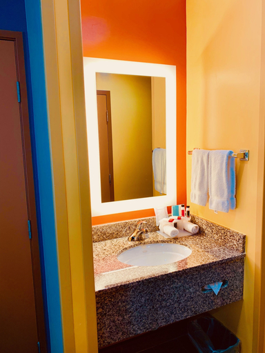 Bathroom 3, Hotel Vinea a Travelodge by Wyndham, Sonoma