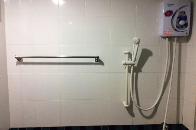 Bathroom 4, C.S. Apartment Hat Yai, Hat Yai