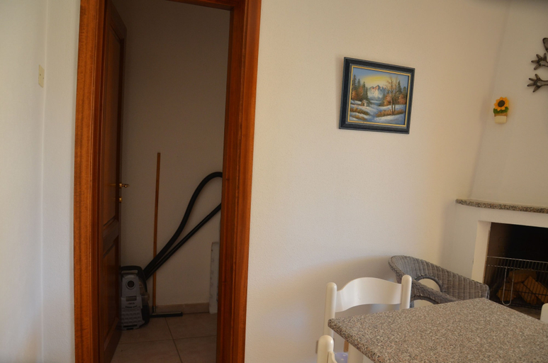 Room 3, Fta-bel01 APT 6 PAX Vicino AL Mare, Nuoro