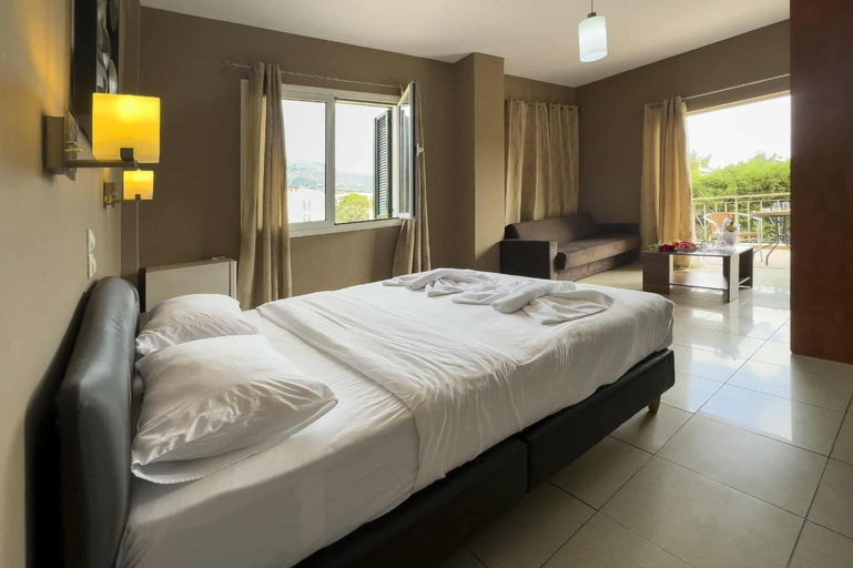 Bedroom 2, Cavallari Palace Hotel Suites, Attica