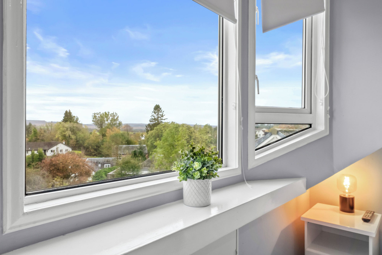 Living area 3, Charming Village Escape near Loch Lomond, Stirling