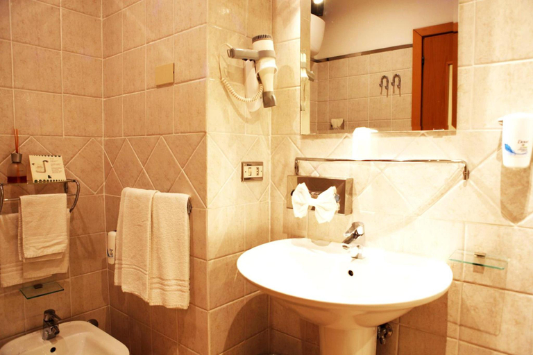 Bathroom 4, Hotel da Musica, Porto
