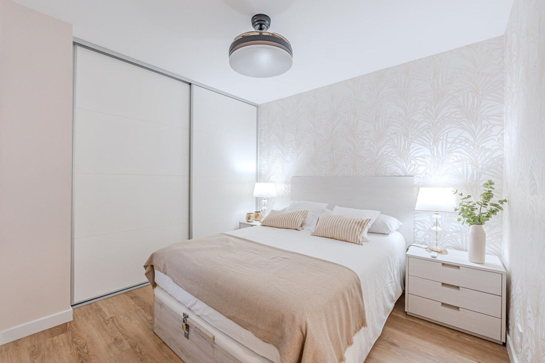 Others 3, Colon 904 in Madrid With 1 Bedrooms and 1 Bathrooms, Madrid