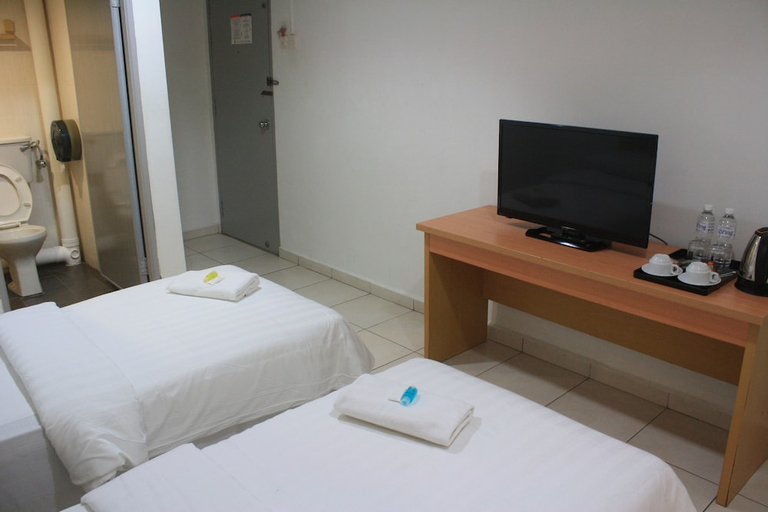 Bedroom 2, De Ocean Hotel, Malacca City
