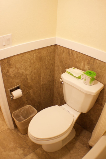 Bathroom 4, At Home Inn, Saint Lucie