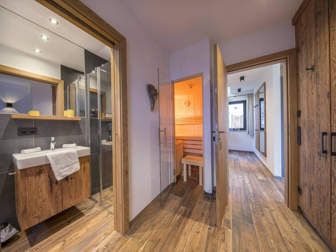 Bathroom 3, Chalet Retreat with Terrace  Sauna, Zell am See