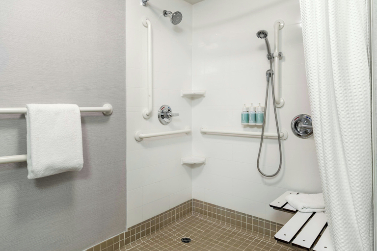 Bathroom 4, Courtyard by Marriott Sacramento Airport Natomas, Sacramento
