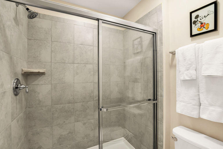 Bathroom 4, 8897 Qin Loop, Osceola