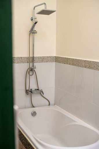 Bathroom 3, Hanuman Boutique Stay & Eatery, Hat Yai