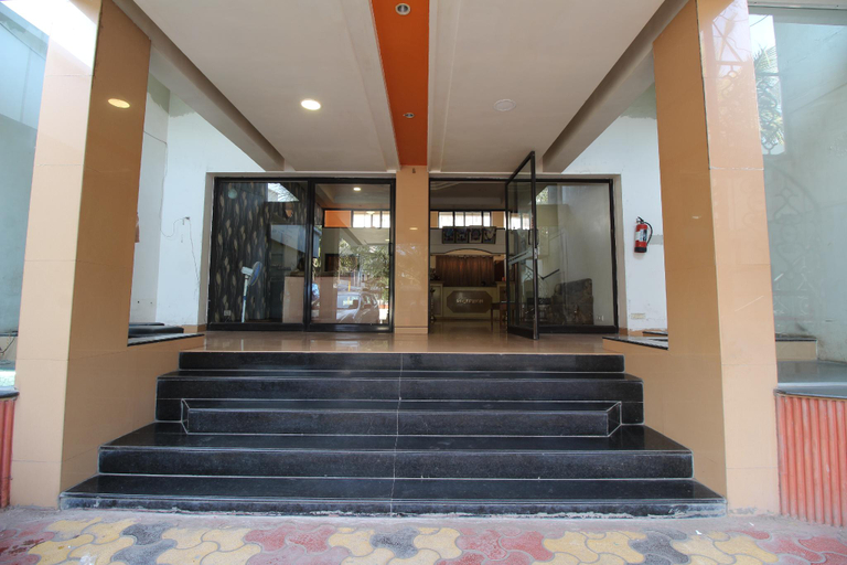 Others 5, Hotel Saish, Ahmadnagar