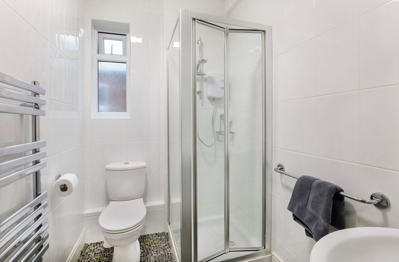 Bathroom 4, St Mary's Guest House, York