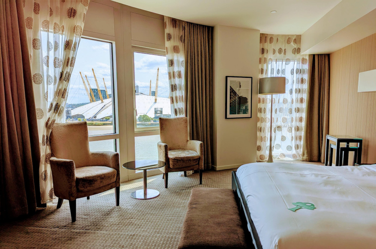 Bedroom 4, Radisson Blu Hotel, London Canary Wharf East, London