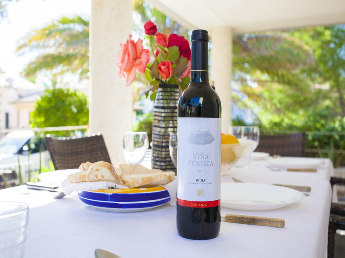 Food & Drinks 4, Villa Sa Marina figuemar - Villa With Pool, Baleares