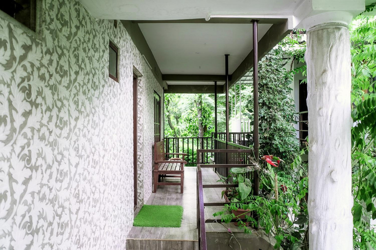 Others 5, Dean Dale Cottages, Idukki
