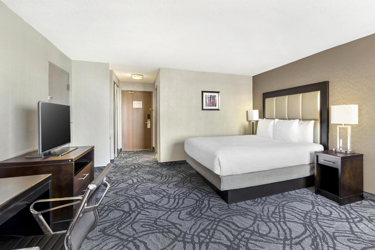 Bedroom 3, Best Western Plus Waterfront Hotel, Essex