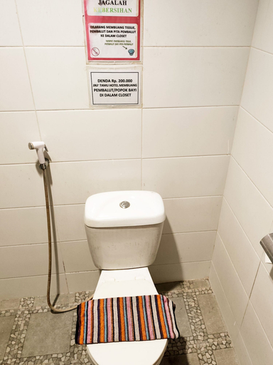 Bathroom 5, Grace Setia Hotel, Surabaya