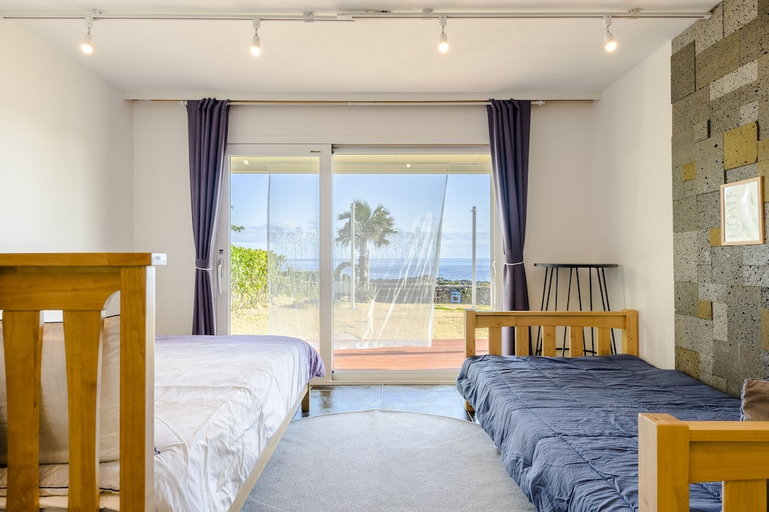 Bedroom 2, Jeju Turning Point, Seogwipo