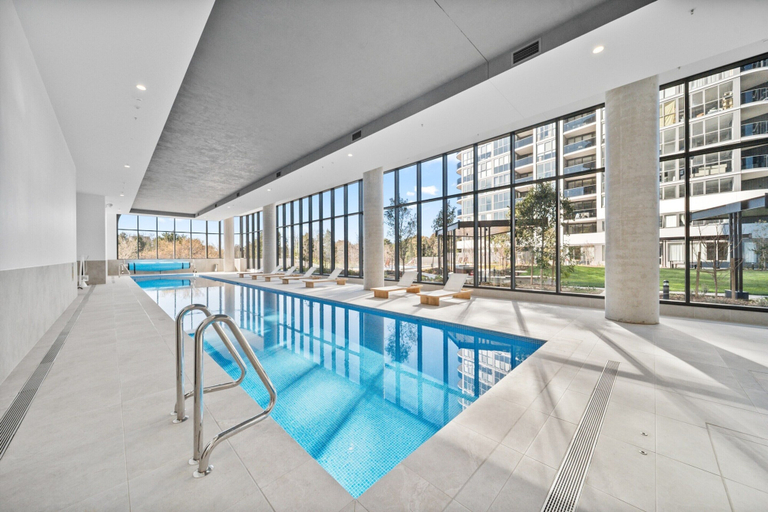 Pool 4, Apartment With Gym and Indoor Pool Access, Canberra