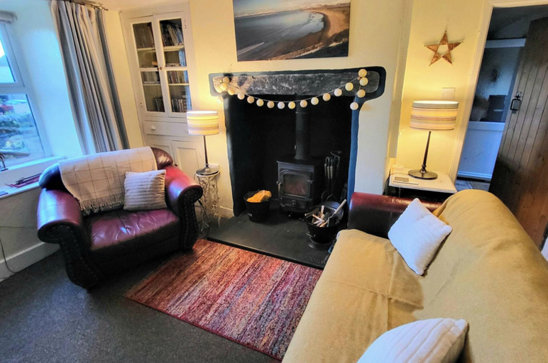 Others 5, 2 Bed Cottage Sleeps 4 - Pets Ok - Private Garden, Gwynedd