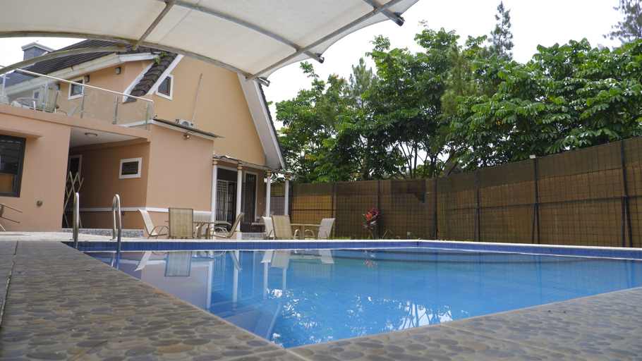 Sport & Beauty 2, Vila Dalia Puncak Nb3/8, Bogor