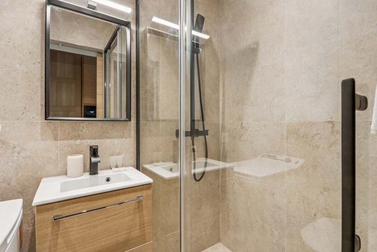 Bathroom 3, Charming 2P Studio Near Trocad ro Eiffel Tower, Paris