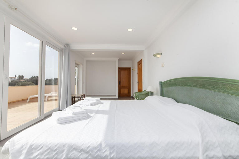 Bedroom 2, D08 - Bay View Villa in Vale da Lama, Lagos
