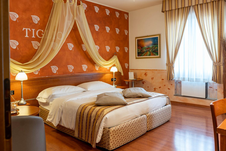 Bedroom 3, VILLA RIVIERA, Udine