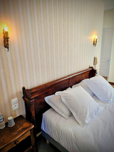 Bedroom 5, Le Conquérant, Manche