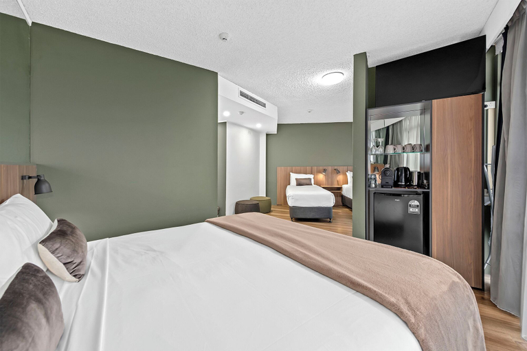 Bedroom 5, Tower Mill Hotel, Brisbane