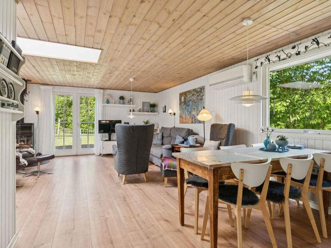 Food & Drinks 5, 4 Star Holiday Home in Hadsund, Mariagerfjord
