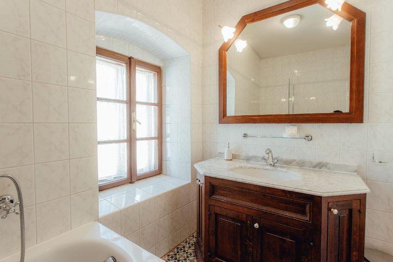 Bathroom 5, Hotel Salamander, Banská Štiavnica