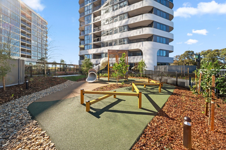 Garden 3, Apartment With Gym and Indoor Pool Access, Canberra