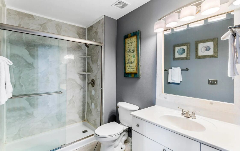 Bathroom 5, Amalfi Coast 318b, Walton