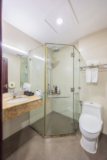 Bathroom 4, A25 Premium Hotel - 180 Nguyen Trai, District 1