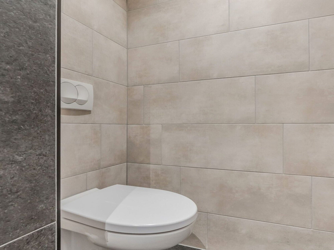 Bathroom 3, Thatched Bungalow With Private Terrace, Baarle-Nassau