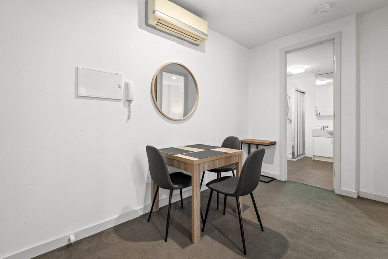 Dining, Cosy 1-bed With Balcony in Trendy St Kilda, Melbourne