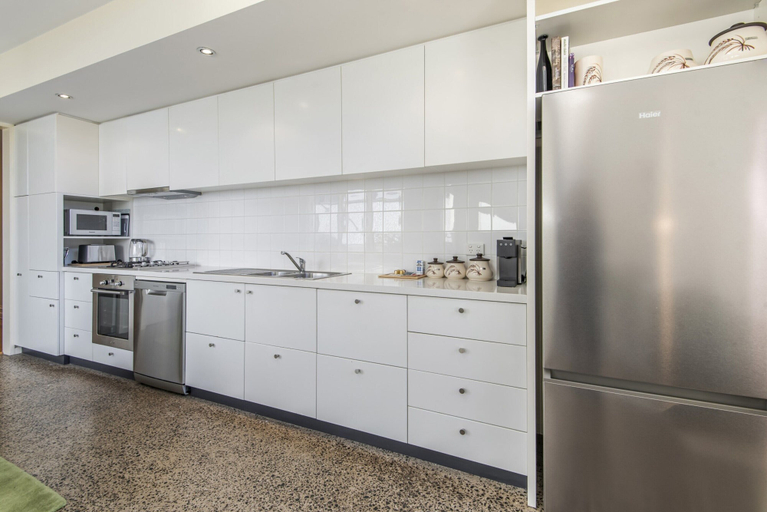 Private kitchen 4, Gorgeous 2-bed Victorian Home in Artsy, Melbourne