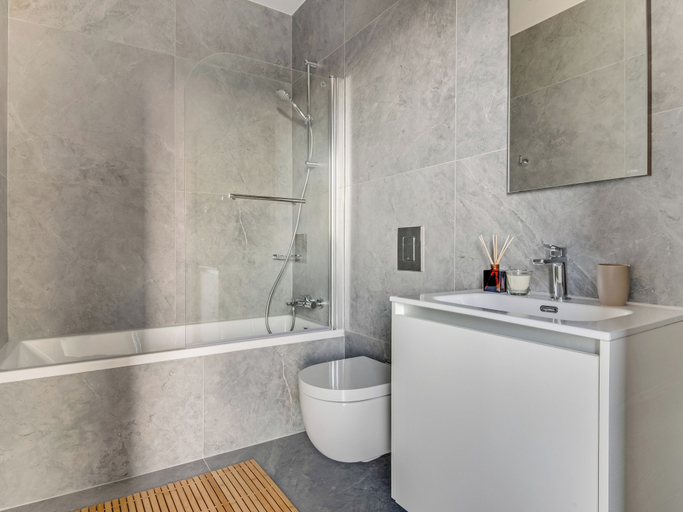 Bathroom 3, Sanders Crystal 2 Limassol