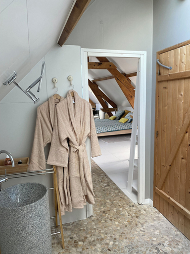 Bathroom 5, Aux Herbes Hautes, Pas-de-Calais