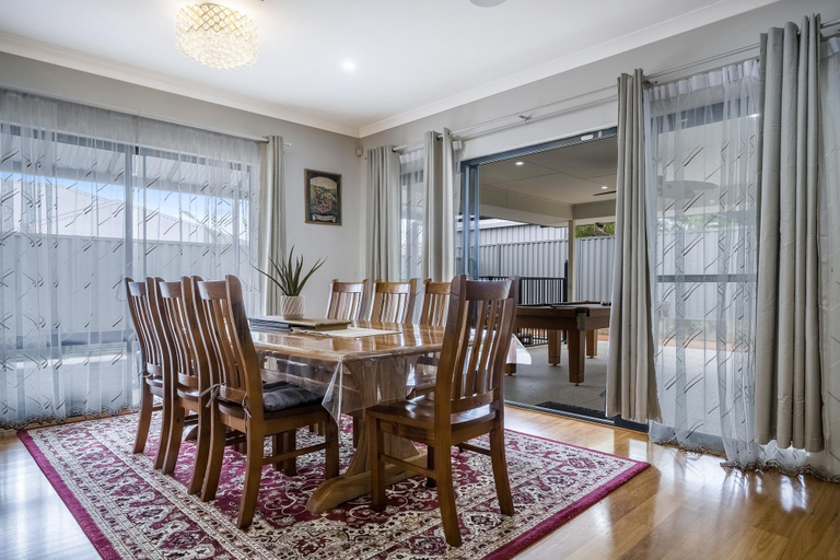 Separate living room 2, Spacious 4-Bed House with Outdoor Area, Serpentine-Jarrahdale