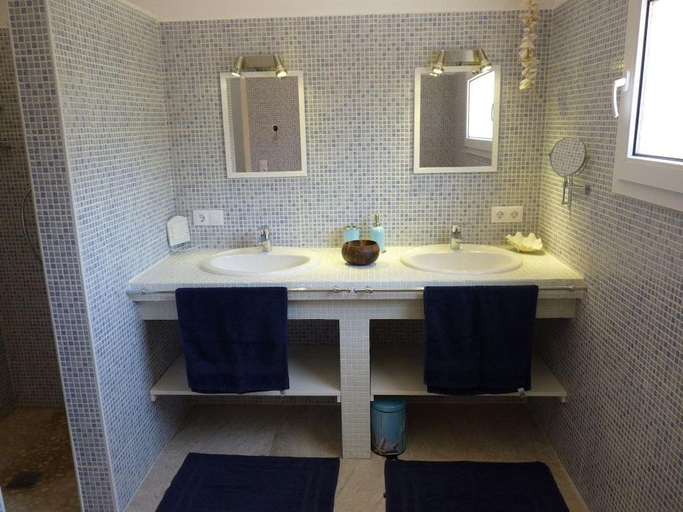 Bathroom, Casa Ben Comfortable holiday residence, Baleares